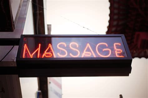 Massage érotique Richmond
