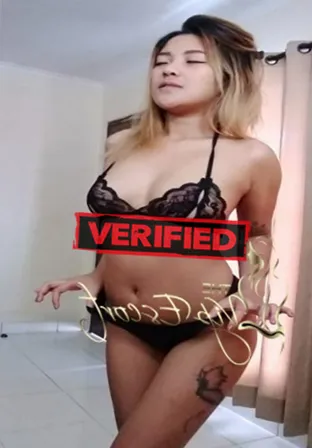 Kelly pussy Find a prostitute Pamekasan
