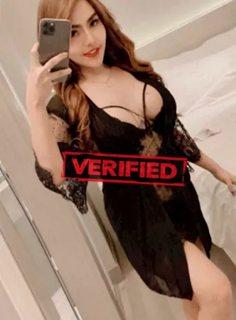 Laura tits Prostituta Carregado